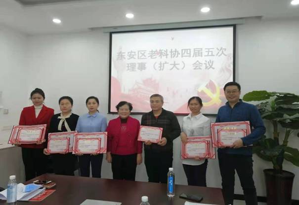 C:\DOCUME~1\ADMINI~1\LOCALS~1\Temp\WeChat Files\e2697cae85ed0ee34139ce079c6f812.jpg